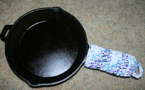 Iron Skillet Potholder Free Crochet Pattern